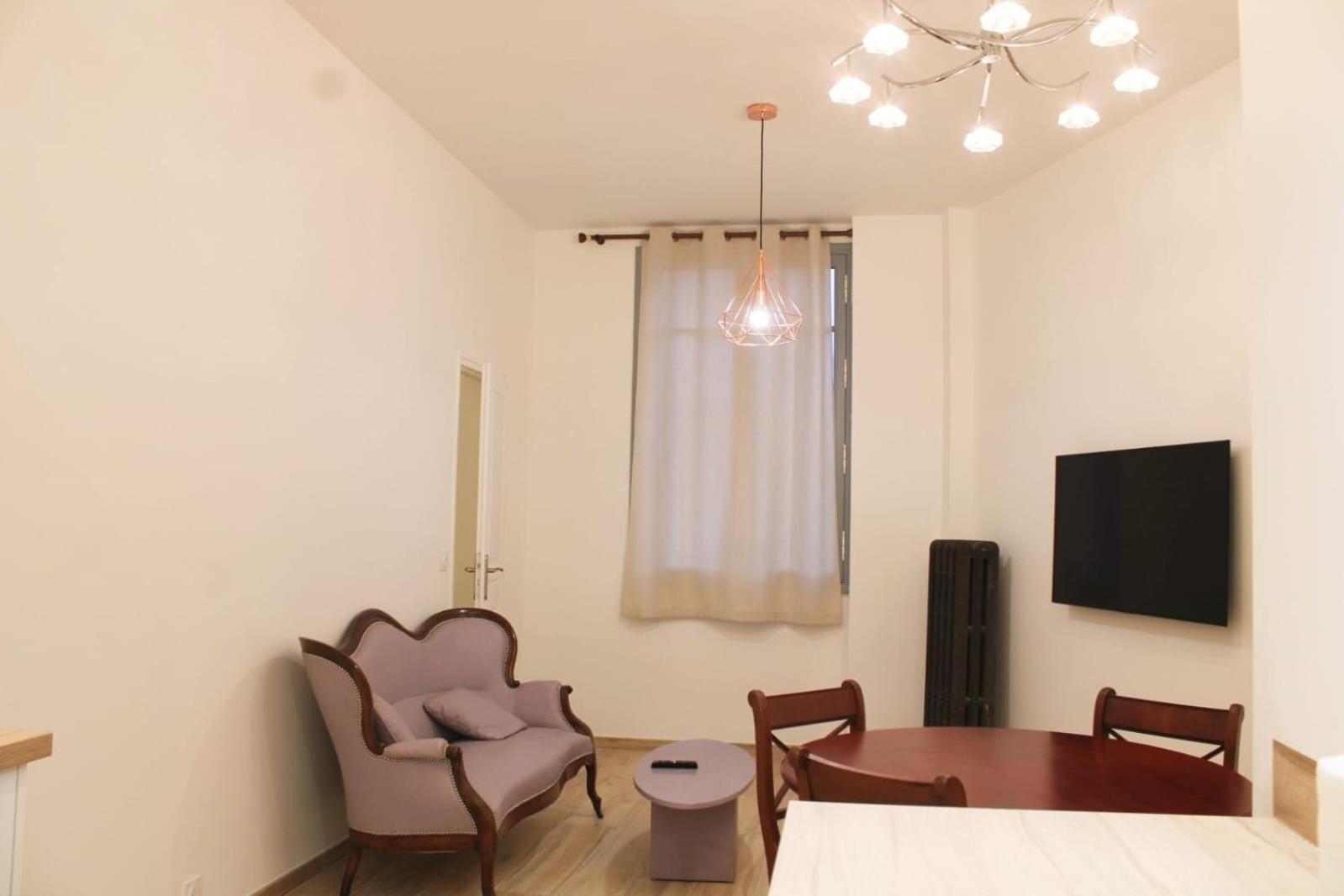 Versailles Direct Royal 4 Pers Apartment Exterior foto